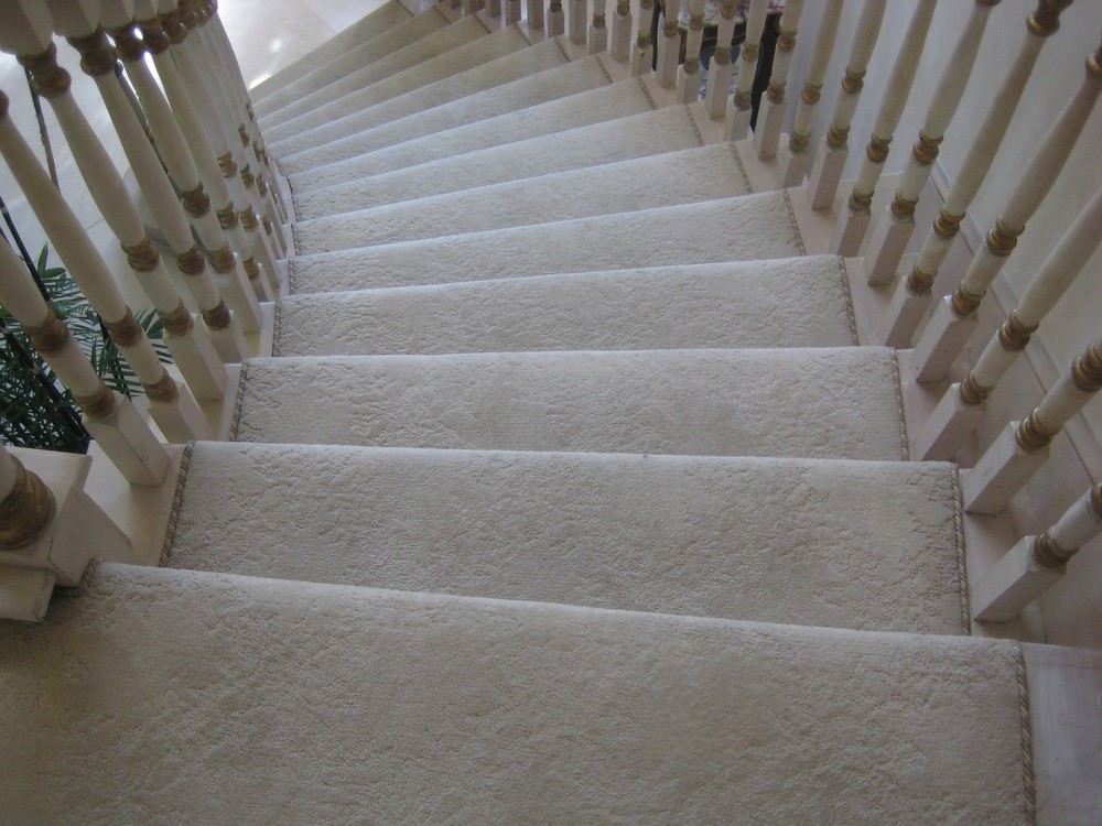 stair-carpet-for-house